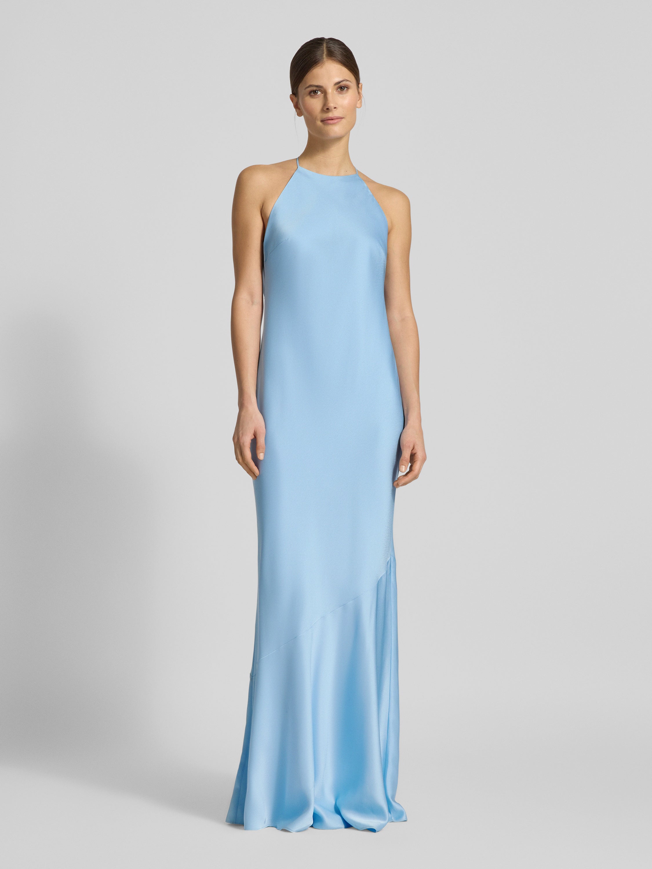 Vestido Maxi Satinado Espalda Descubierta - Cuerpo completo